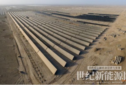 塔里木油田建成首個百兆瓦級光伏發電基地