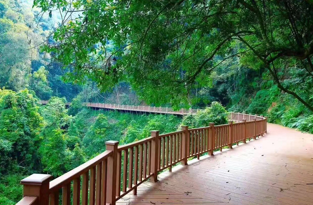 木塑材料在園林景觀設(shè)計中的應用三